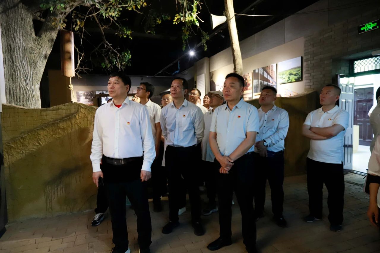 砥礪初心使命，汲取奮進(jìn)力量丨花花牛乳業(yè)集團(tuán)黨委組織開展學(xué)習(xí)“焦裕祿精神”主題黨日活動(dòng)