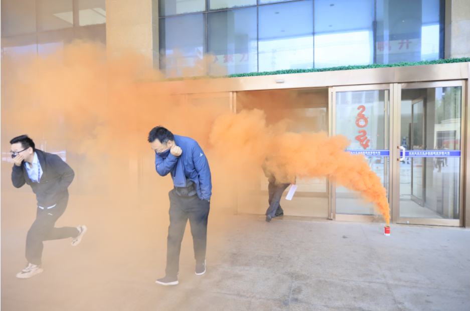 增強消防意識，筑牢安全底線丨花花牛乳業(yè)集團組織消防應(yīng)急演練